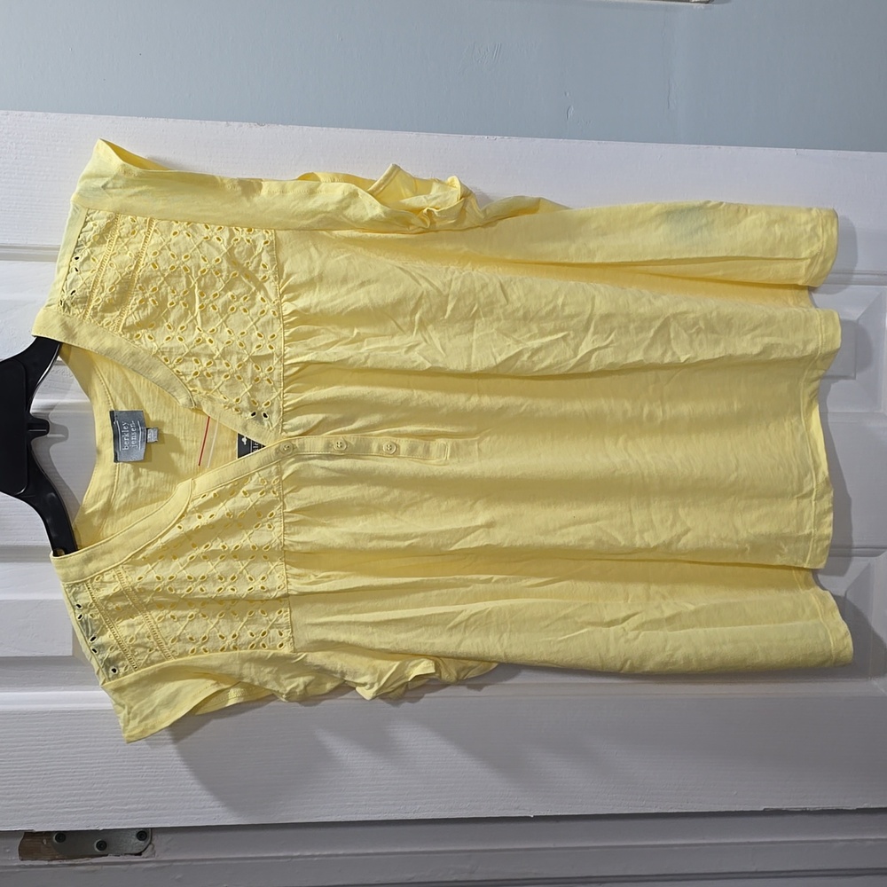 Yellow Flutter Sleeve Tee - Picture 9 of 9